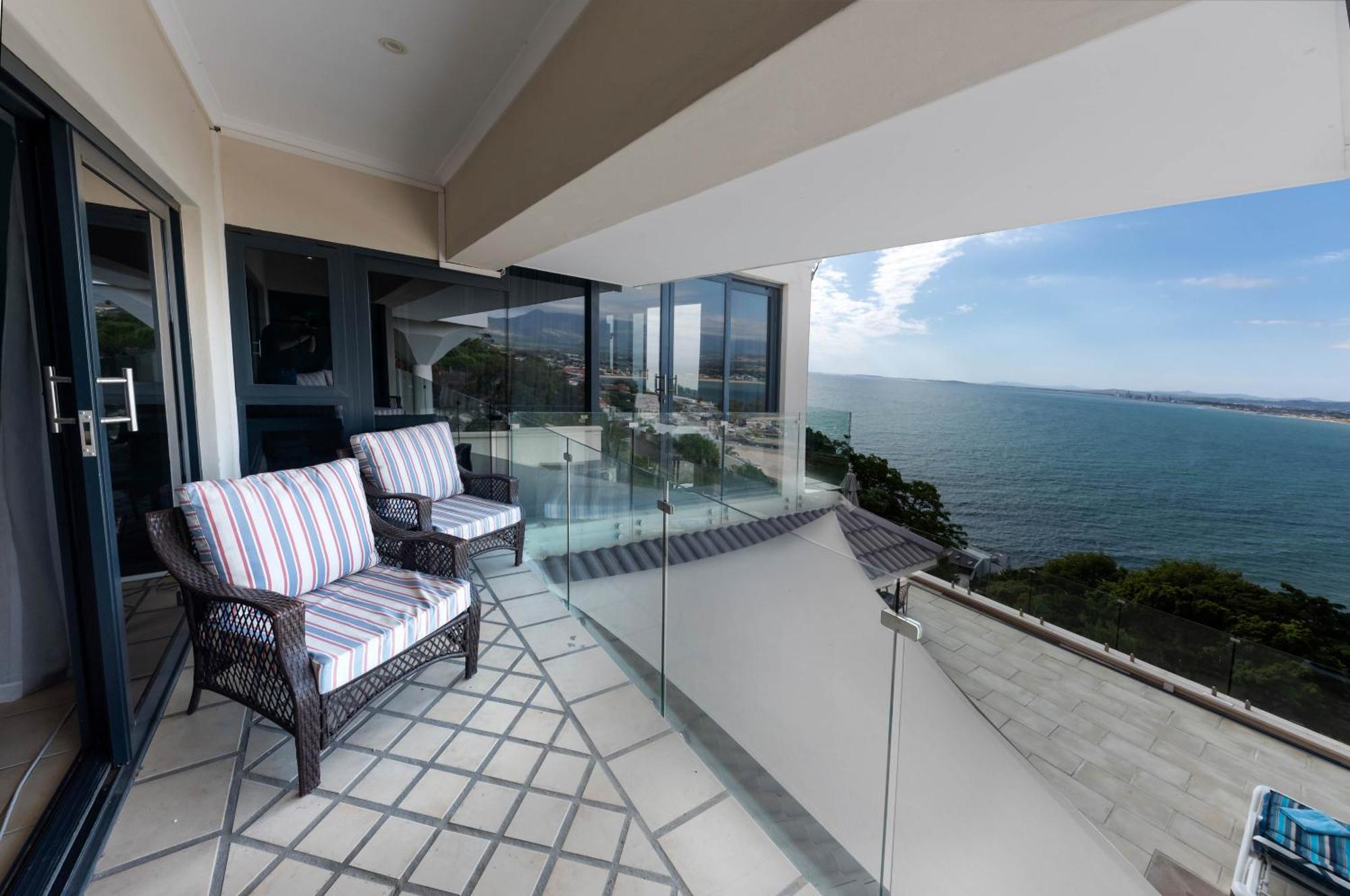 Ocean Views, Sleeps 6 In 3 Bedrooms, 3 Bathrooms * Le Cap