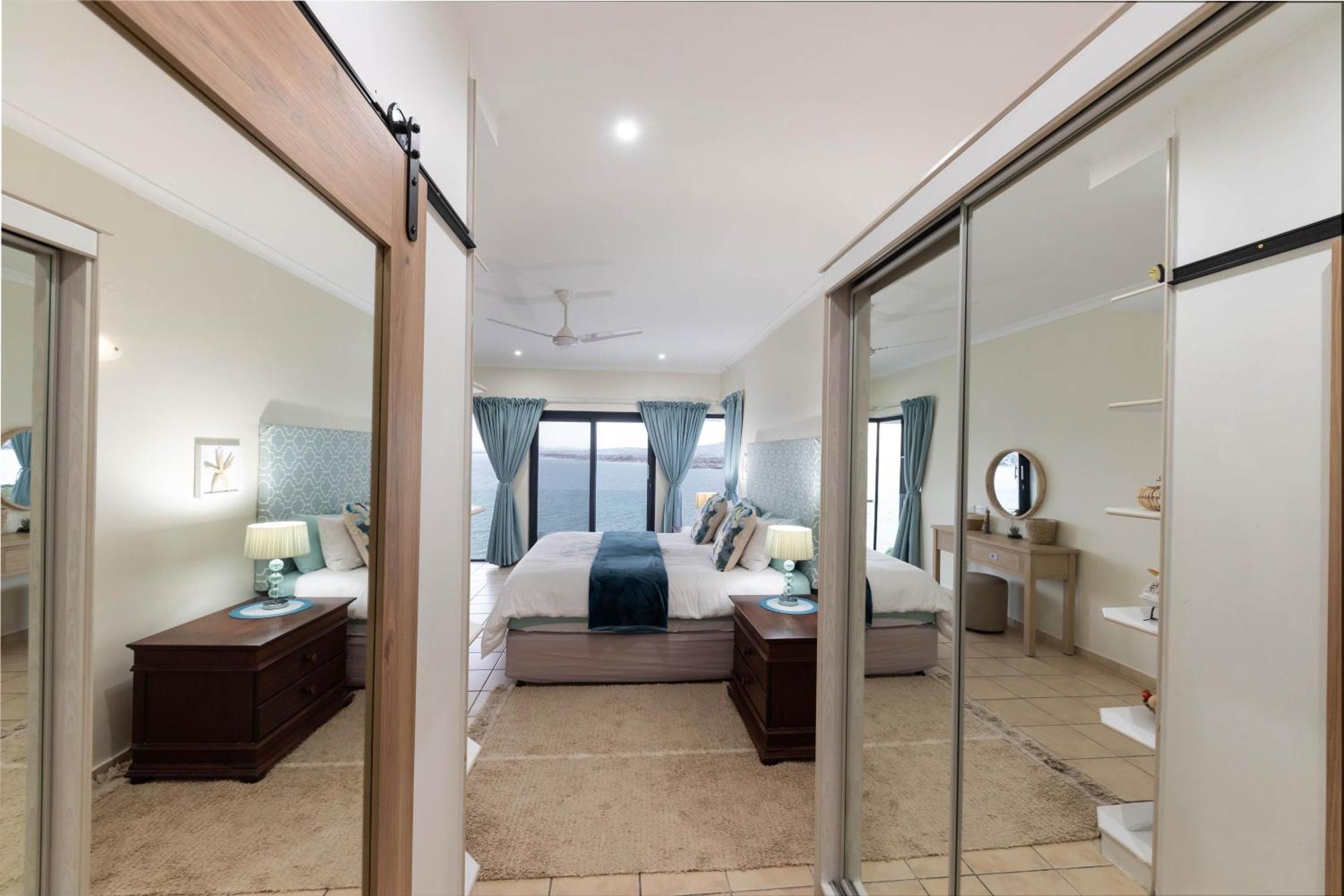 Ocean Views, Sleeps 6 In 3 Bedrooms, 3 Bathrooms Appartement