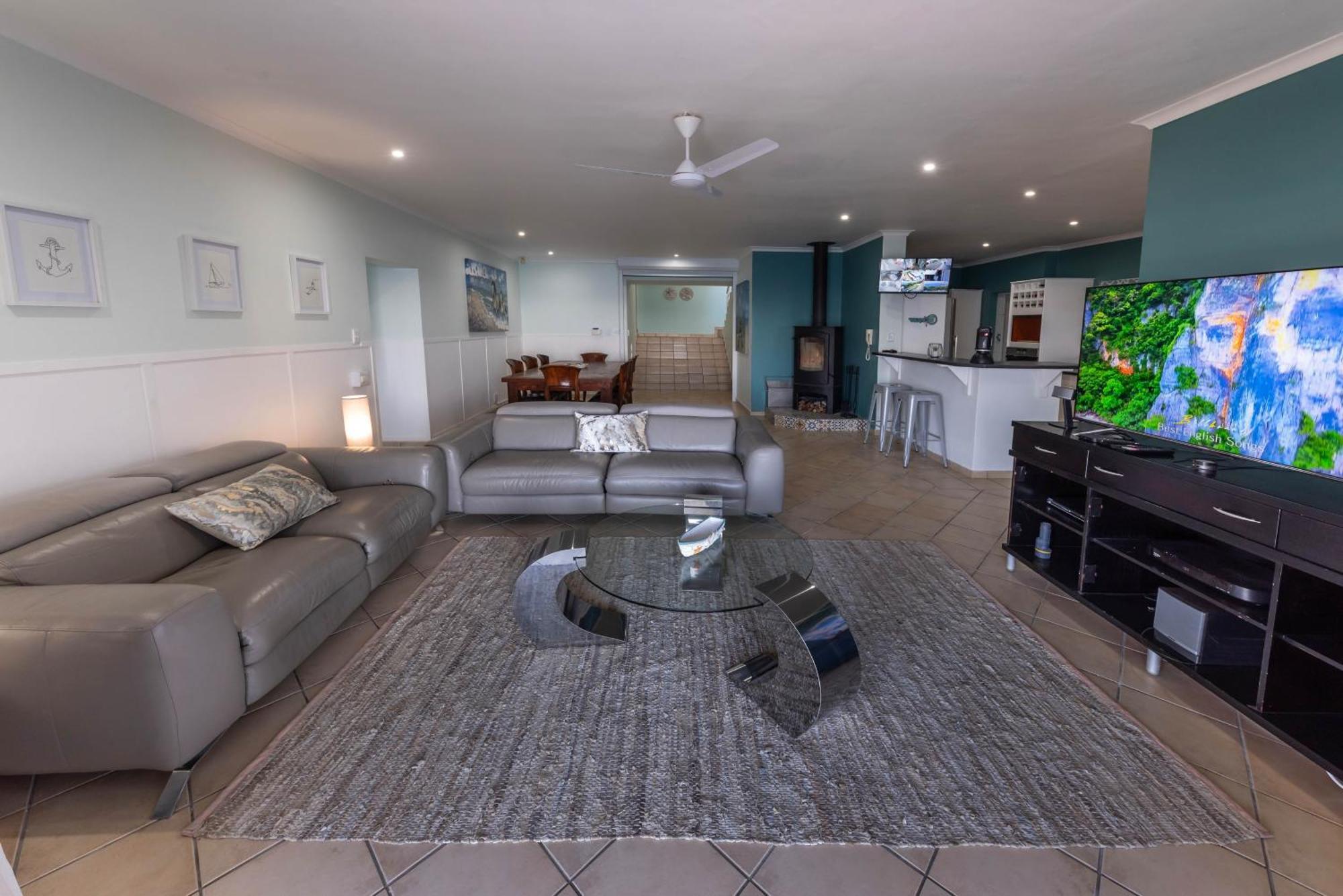 Ocean Views, Sleeps 6 In 3 Bedrooms, 3 Bathrooms Appartement